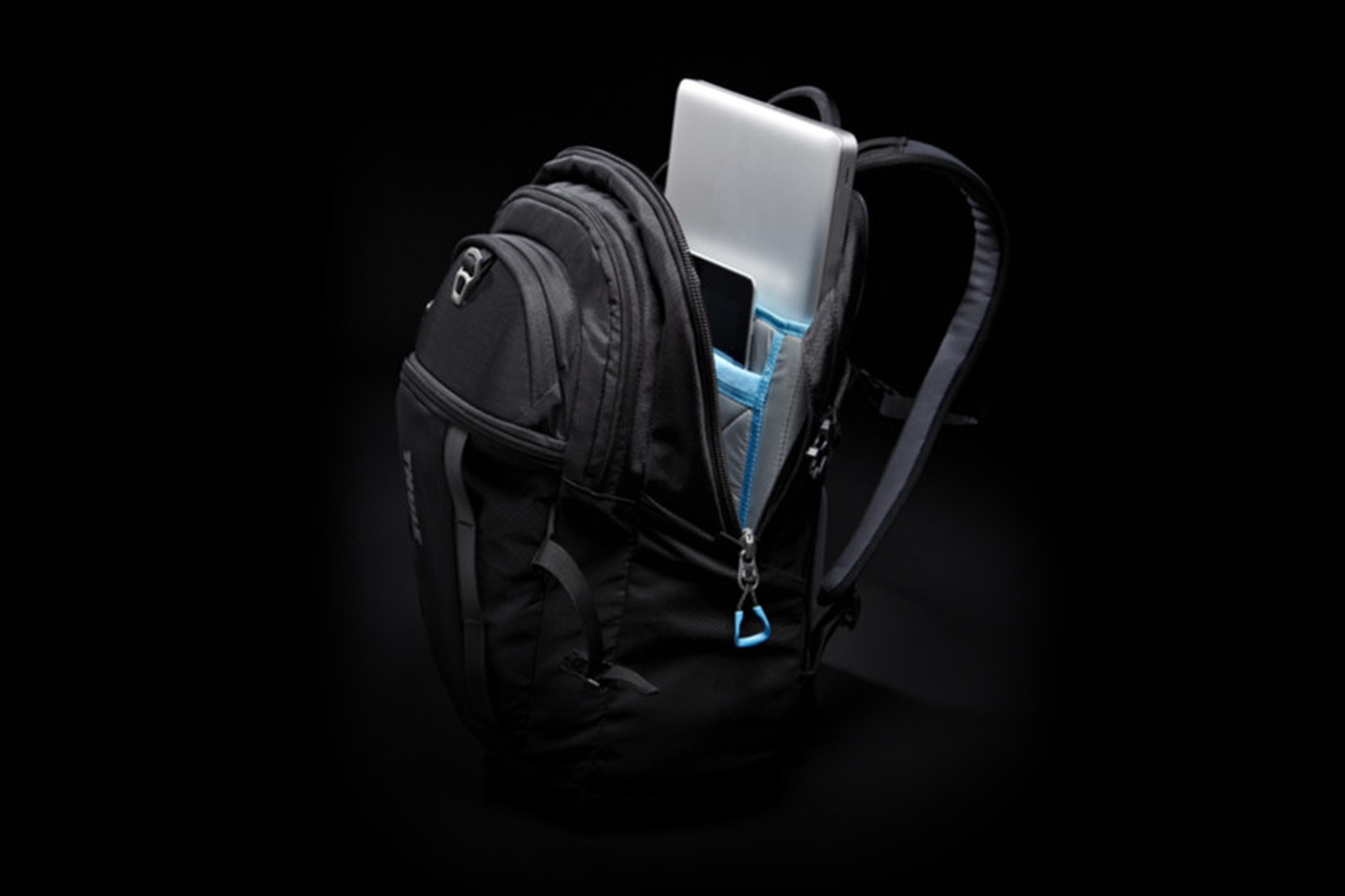 thule enroute blur 23l